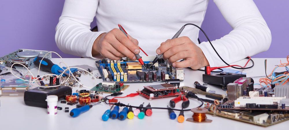 ILINOVE Technologies réalise la maintenance de vos salles équipés de solutions audiovisuelles